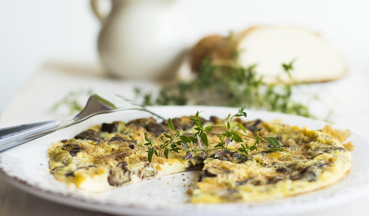 加上裝飾植物的蚵仔煎